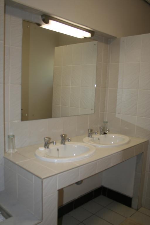 De Vagebond Hotel-Pension Windhoek Dış mekan fotoğraf